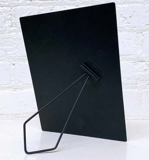 Dotted Kickstand Easel Black
